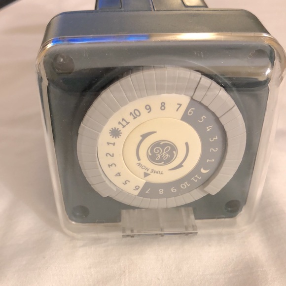 GE 6-Outlet Outdoor Yard Stake Timer - Picture 7 of 7